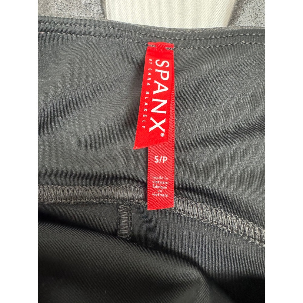 Spanx Faux Leather Leggings Black High Waist Slimming Pants S/P‎ Small 26 Inseam - Picture 3 of 4